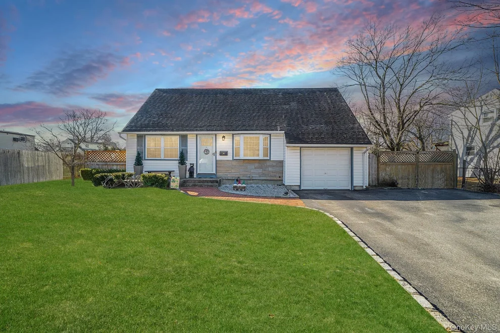 Unit for sale at 34 W Lakeland Street, Islip, NY 11706