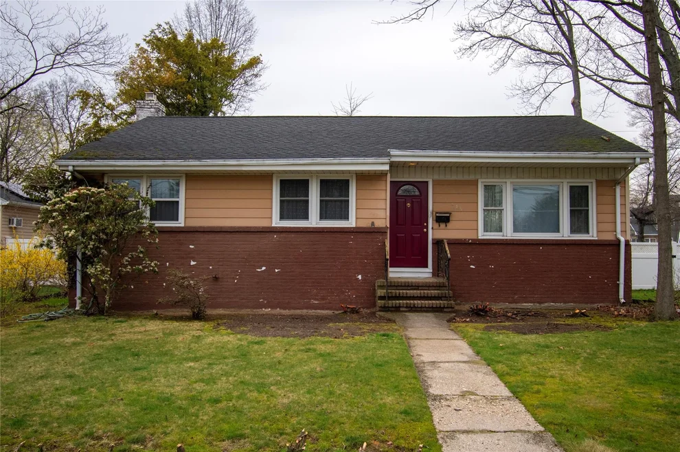 Unit for sale at 539 Grant Avenue, Hempstead, NY 11510