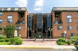 Unit for sale at 1 ipswich Avenue, North Hempstead, NY 11021