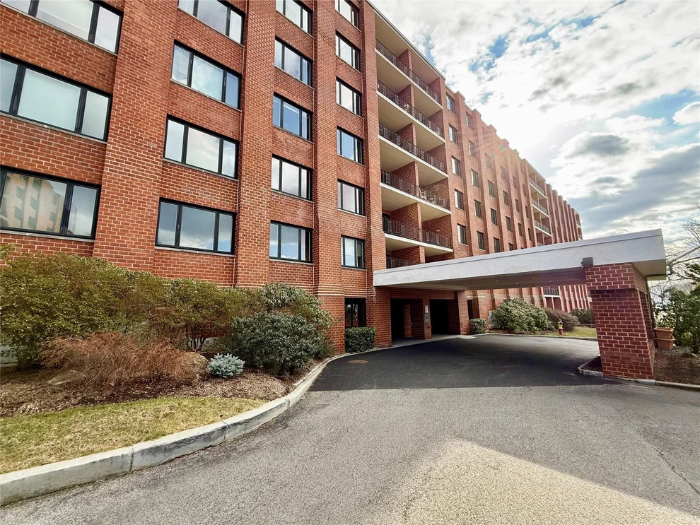 Unit for sale at 16 Rockledge Avenue, Ossining, NY 10562