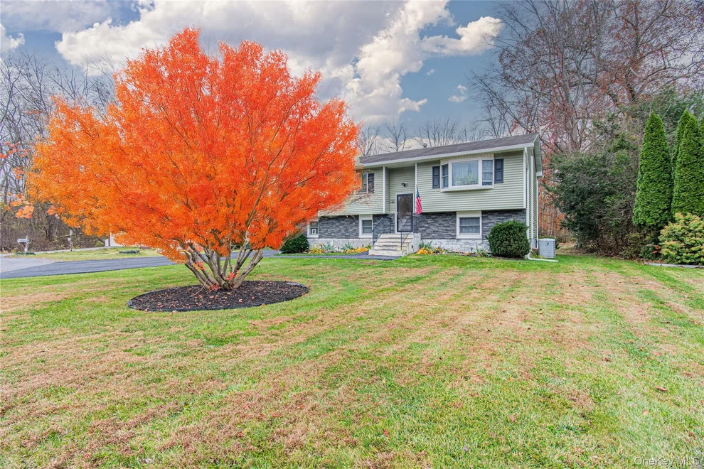 Unit for sale at 32 Deer Run Road, Poughkeepsie (Town), NY 12603