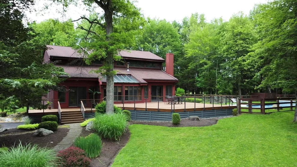 Unit for sale at 4 Moonstone Road, Gardiner, NY 12561
