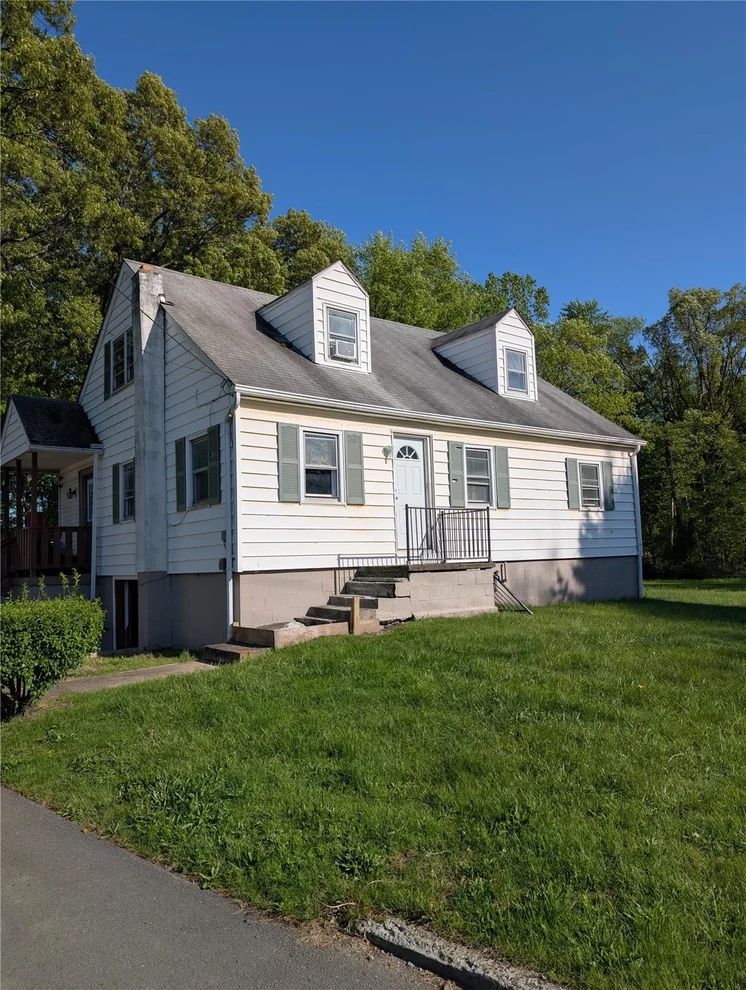 Unit for sale at 49 Mertes Lane, New Windsor, NY 12553