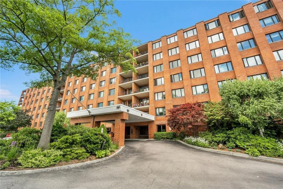Unit for sale at 16 Rockledge Avenue, Ossining, NY 10562
