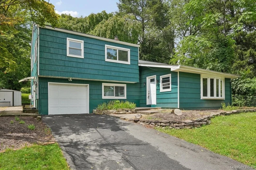 Unit for sale at 82 Stephens Road, Orangetown, NY 10983