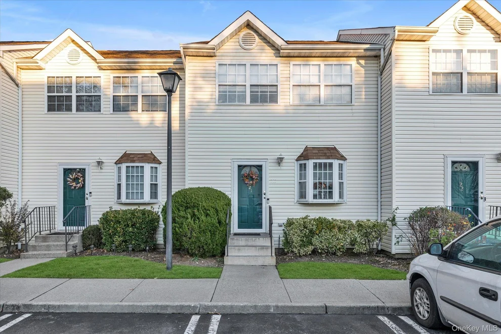 Unit for sale at 1027 Jerusalem Avenue, Hempstead, NY 11553