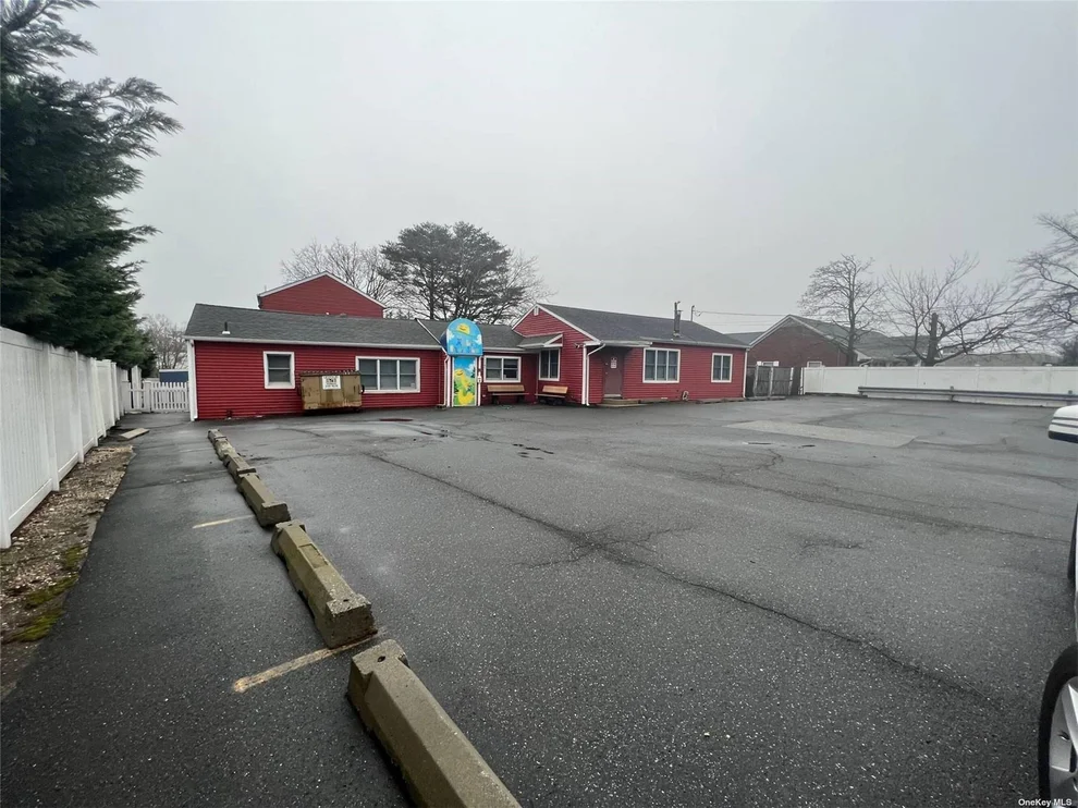 Unit for sale at 1191 Old Country Road, Oyster Bay, NY 11803