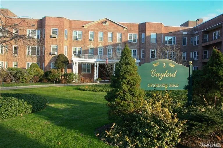 Unit for sale at 2 Overlook Road, White Plains, NY 10605