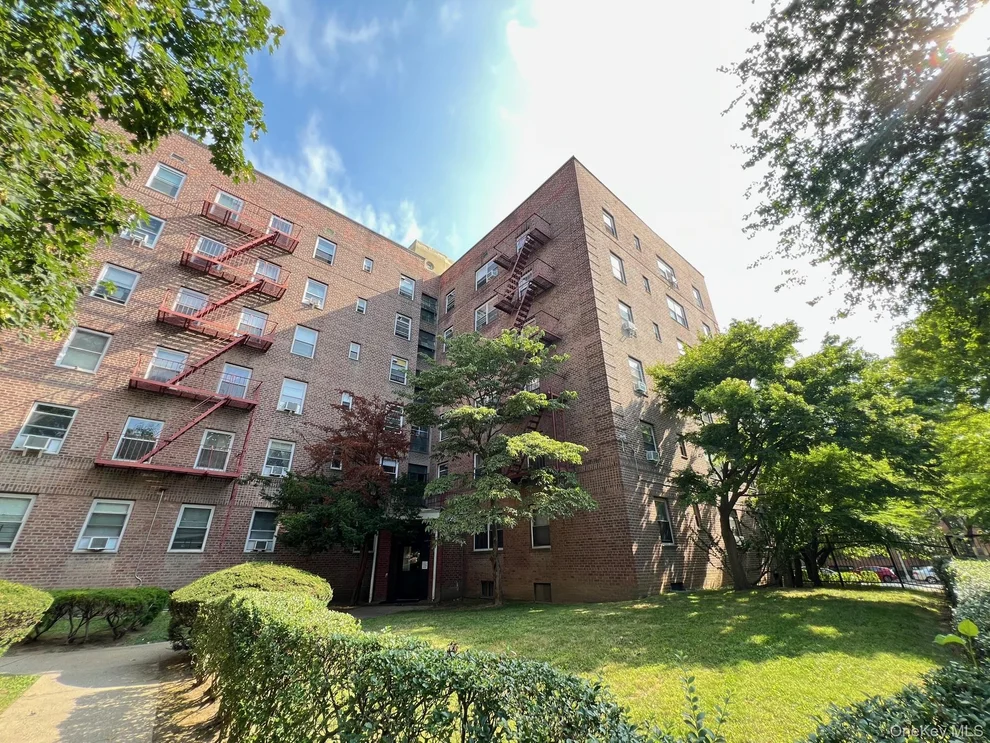 Unit for sale at 147-37 38th Ave, New York, NY 11354