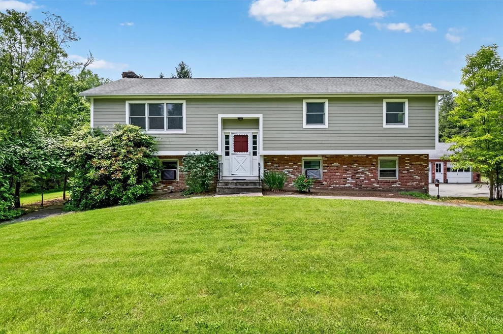 Unit for sale at 169 Route 118, Somers, NY 10598