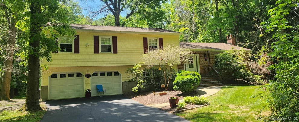 Unit for sale at 32 Queen Anne Lane, East Fishkill, NY 12590
