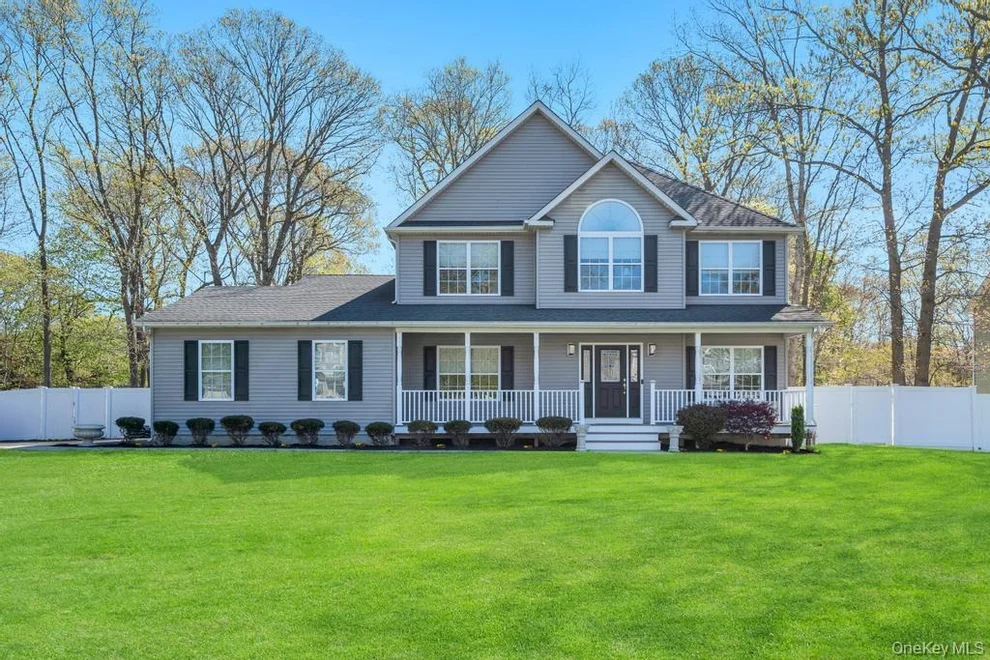 Unit for sale at 27 Grant Street, Brookhaven, NY 11776