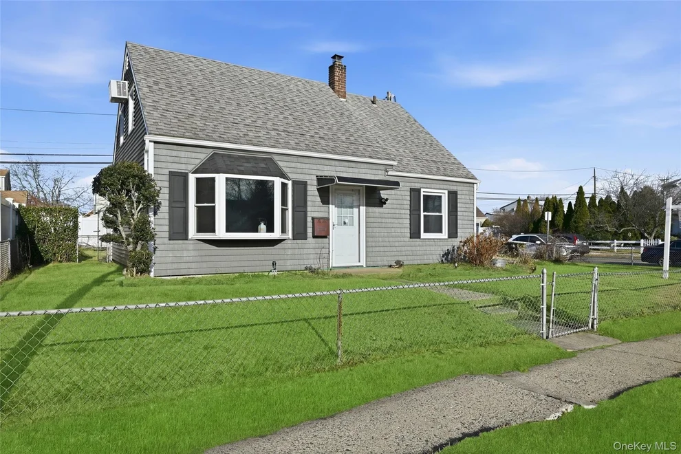 Unit for sale at 3037 N Jerusalem Road, Hempstead, NY 11756