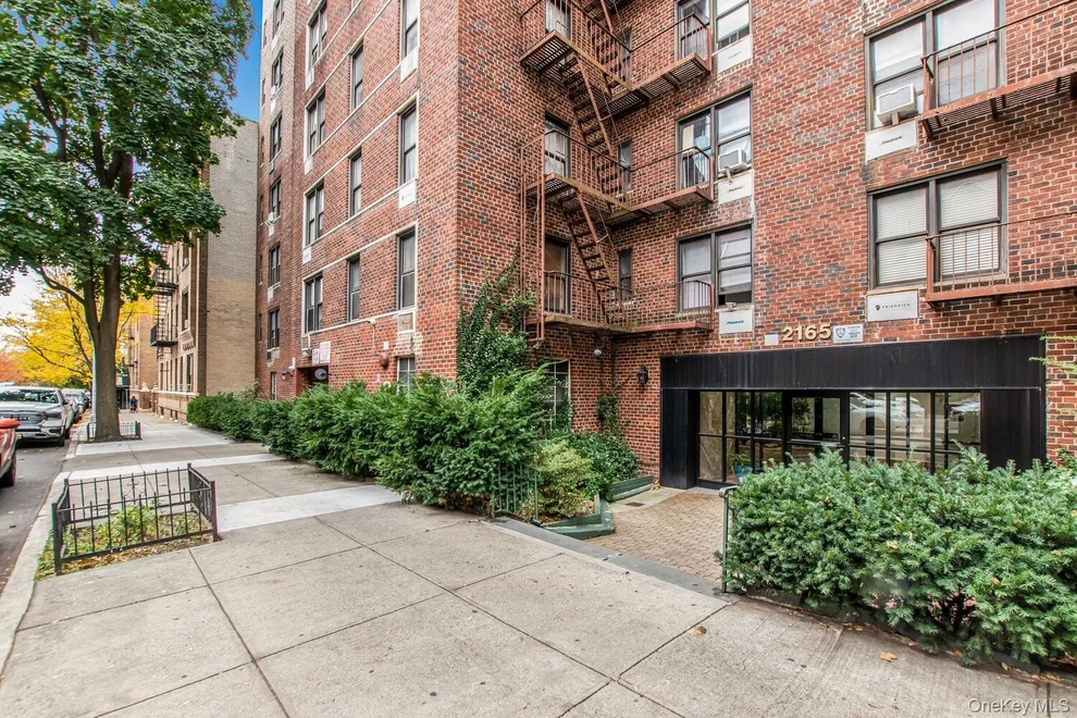 Unit for sale at 2165 Matthews Avenue, New York, NY 12462