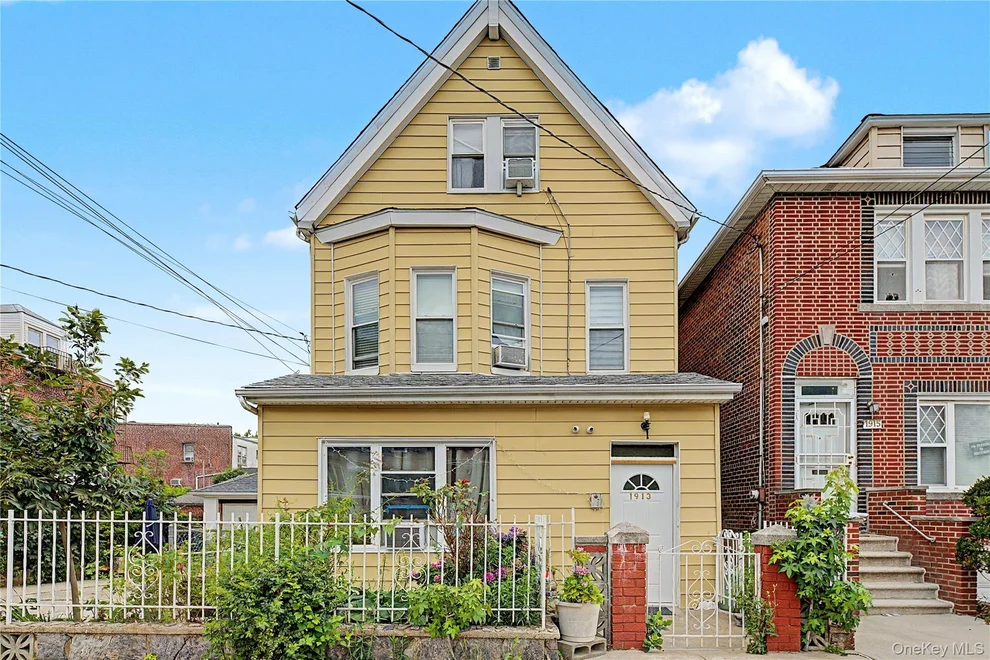 Unit for sale at 1913 Bogart Avenue, New York, NY 10462