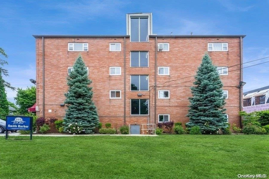 Unit for sale at 222 Smith Street, Hempstead, NY 11520