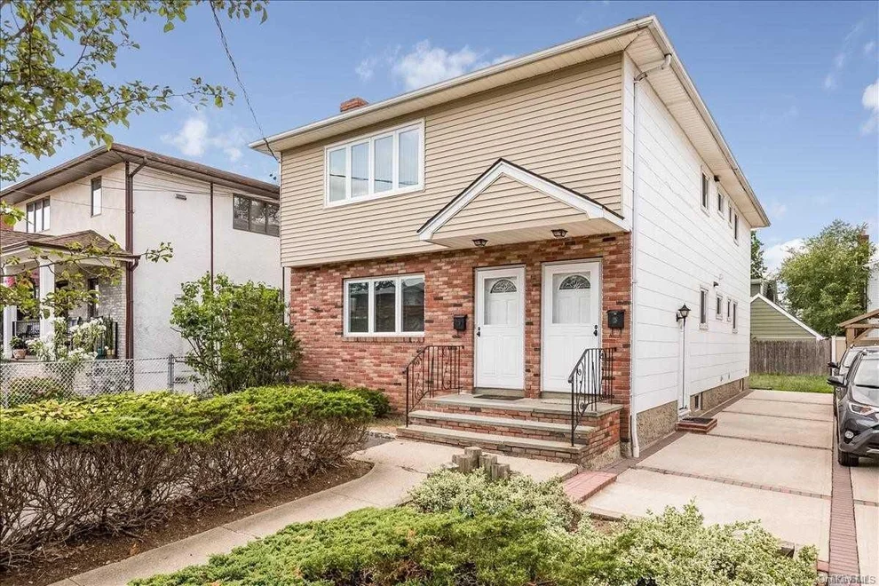 Unit for sale at 53 Firwood Road, North Hempstead, NY 11050