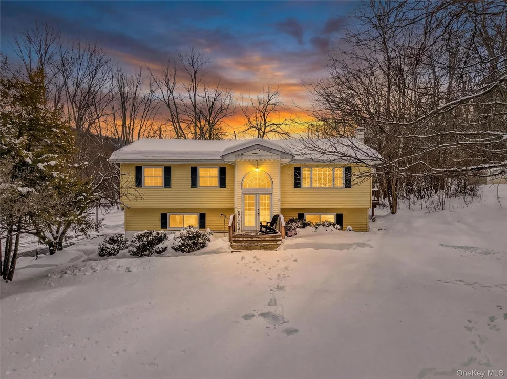 Unit for sale at 19 Brill Lane, Beekman, NY 12570