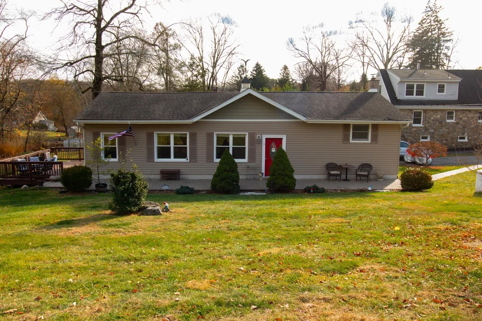 Unit for sale at 2 Amawalk Avenue, Somers, NY 10501