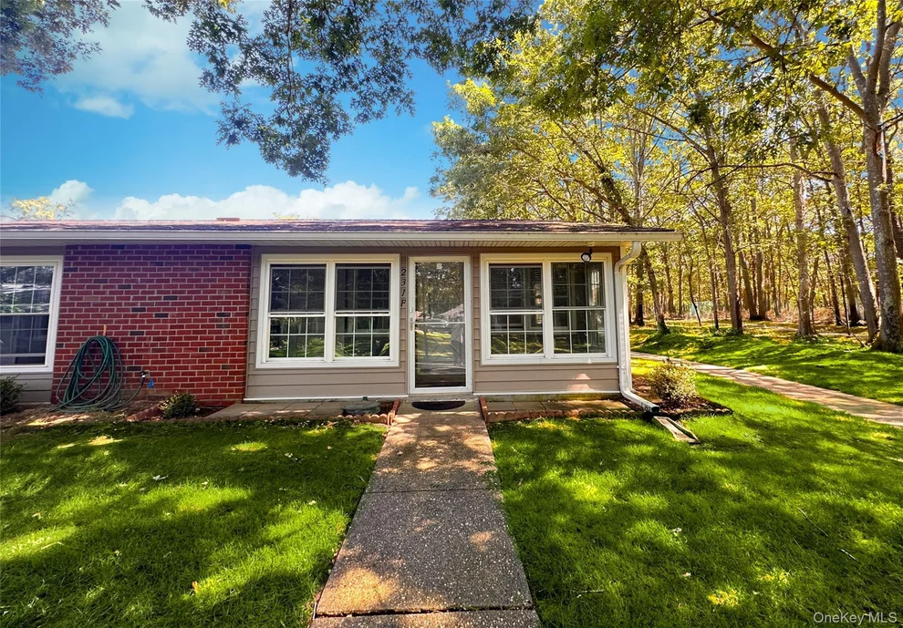 Unit for sale at 231 Blackpool Court, Brookhaven, NY 11961