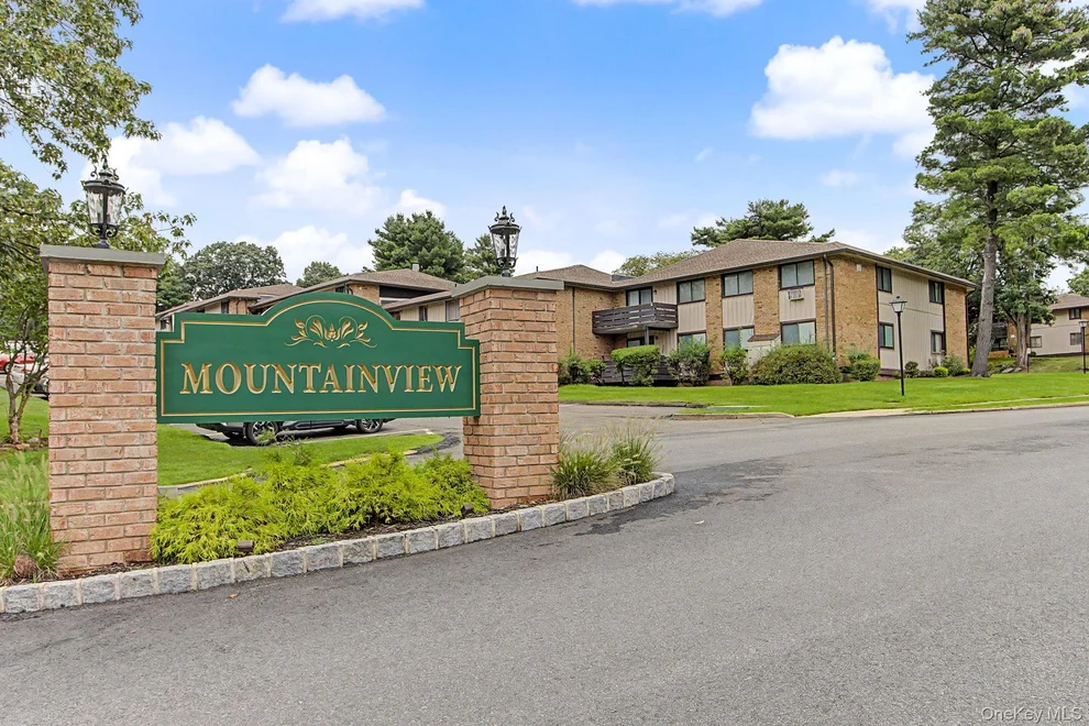 Unit for sale at 962 Sierra Vista Lane, Clarkstown, NY 10989