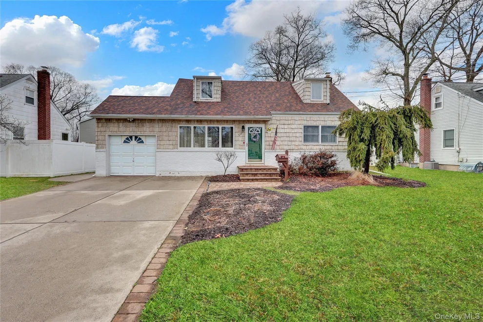 Unit for sale at 214 Whittier Avenue, Babylon, NY 11703