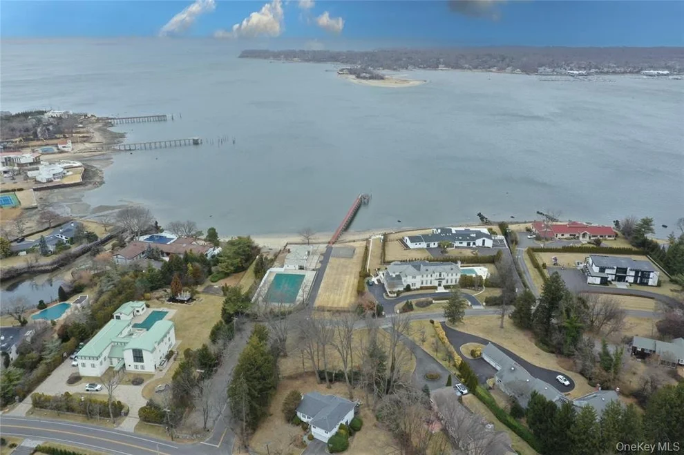 Unit for sale at 31 Harbour Road, North Hempstead, NY 11024