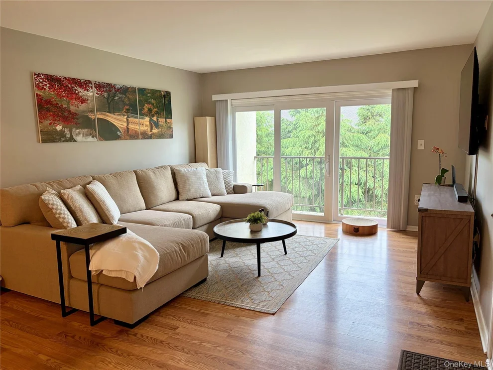 Unit for sale at 9 Edinburgh Drive, Peekskill, NY 10566