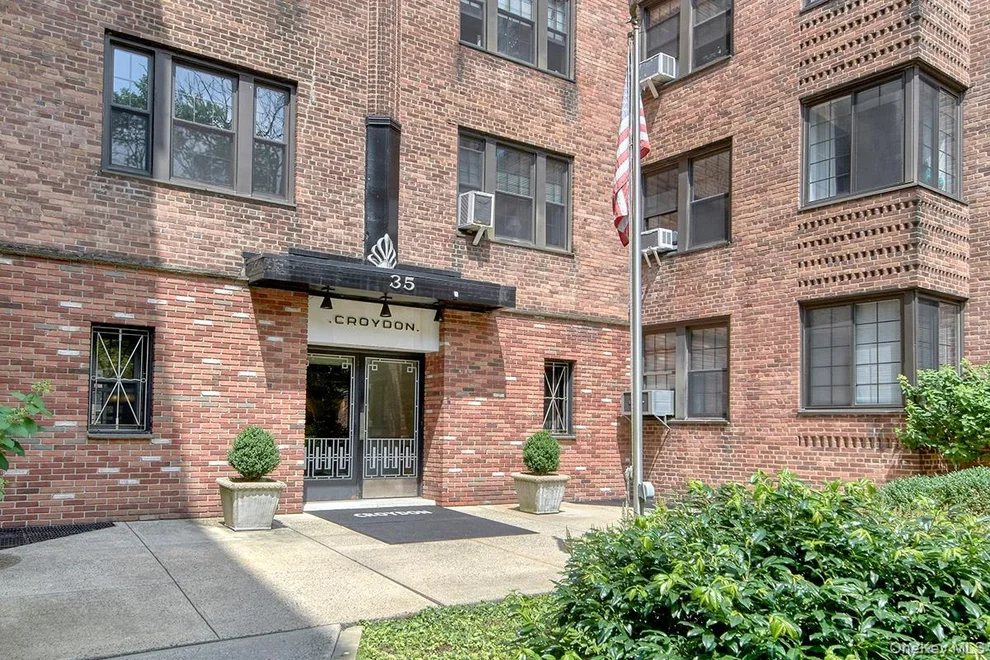 Unit for sale at 35 Parkview Avenue, Yonkers, NY 10708