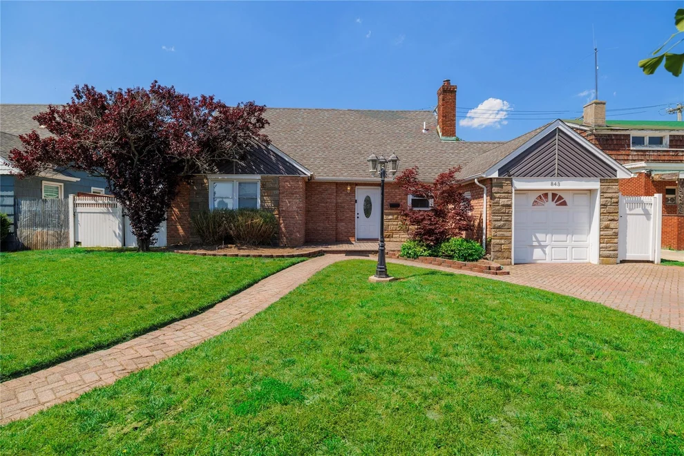 Unit for sale at 843 E Park Avenue, Long Beach, NY 11561