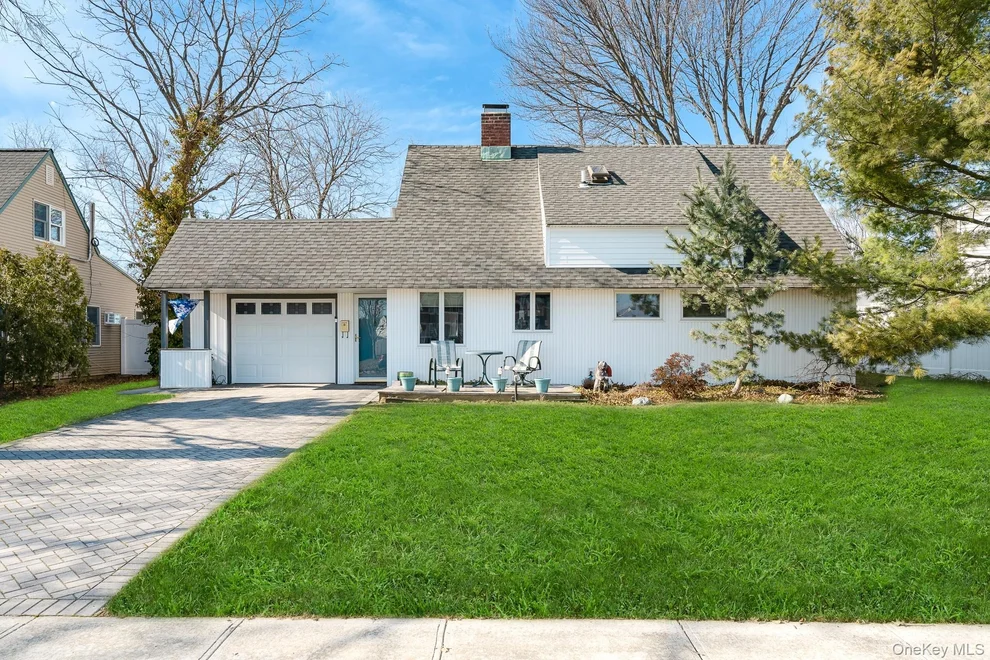 Unit for sale at 44 Disc Lane, Hempstead, NY 11793
