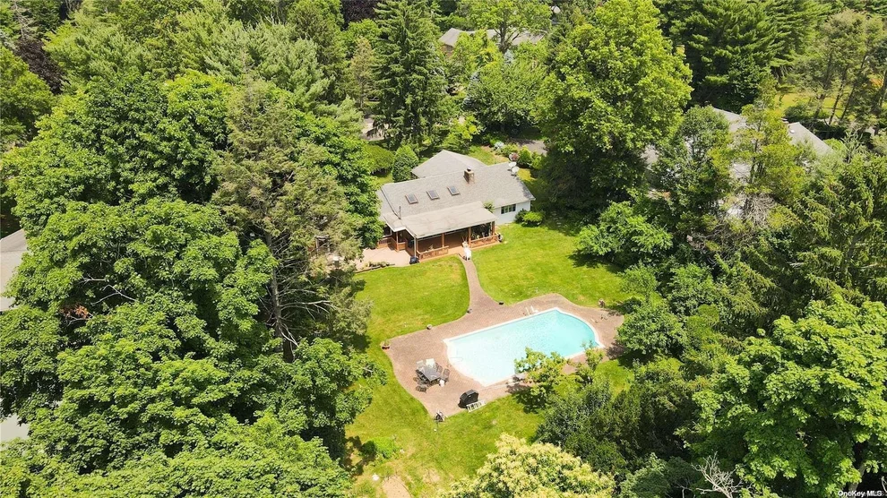 Unit for sale at 8 The Pines, North Hempstead, NY 11568
