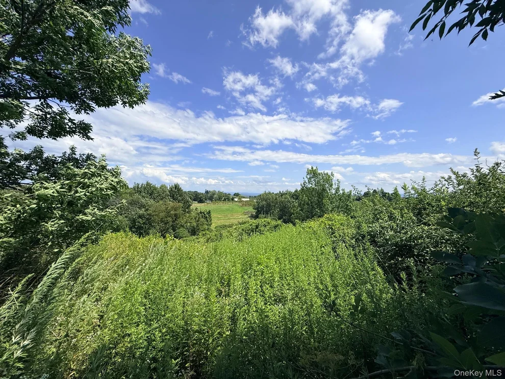 Unit for sale at 26 Quaker Hill Road, Marlboro, NY 12547