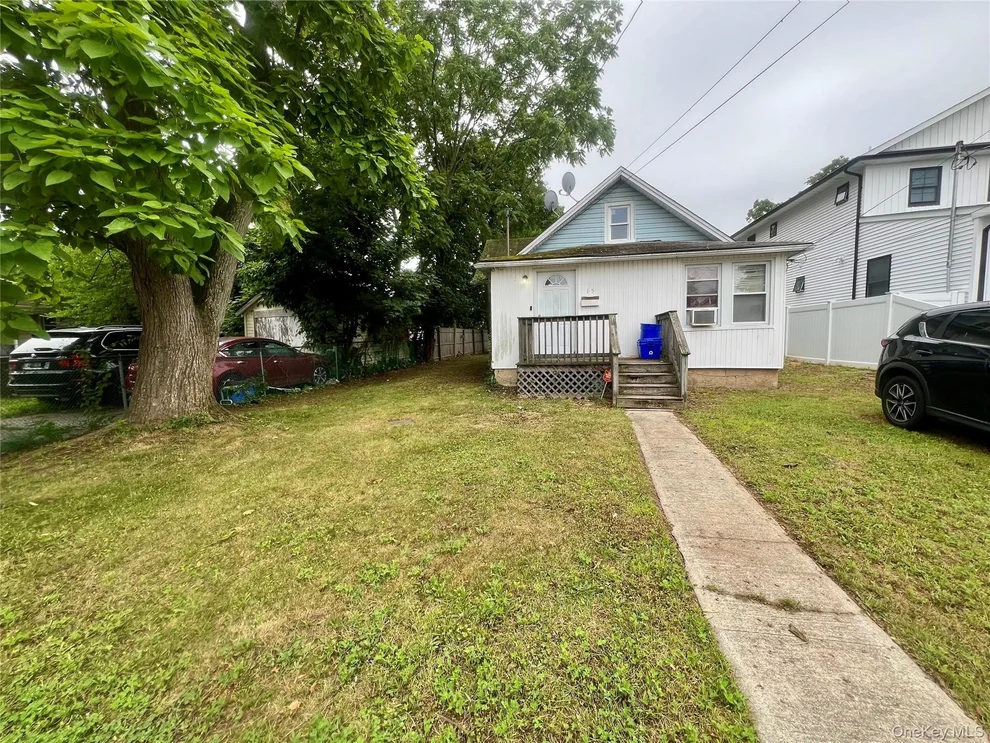 Unit for sale at 15 Westfield Avenue, Hempstead, NY 11575