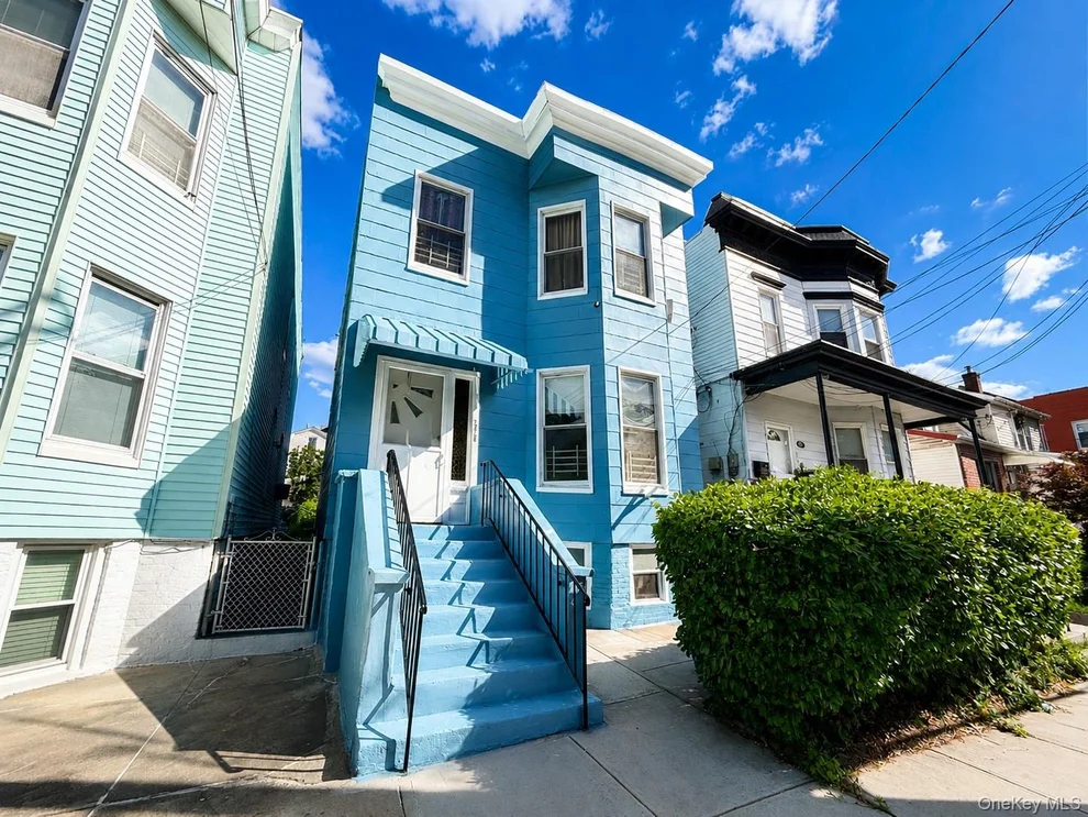 Unit for sale at 2828 Coddington Avenue, New York, NY 10461