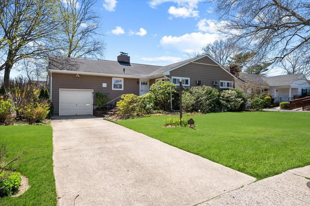 Unit for sale at 808 De Mott Ave, Hempstead, NY 11510