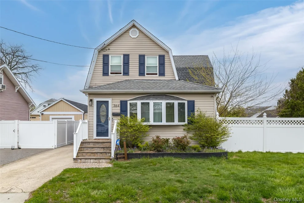 Unit for sale at 364 S Broadway, Babylon, NY 11757