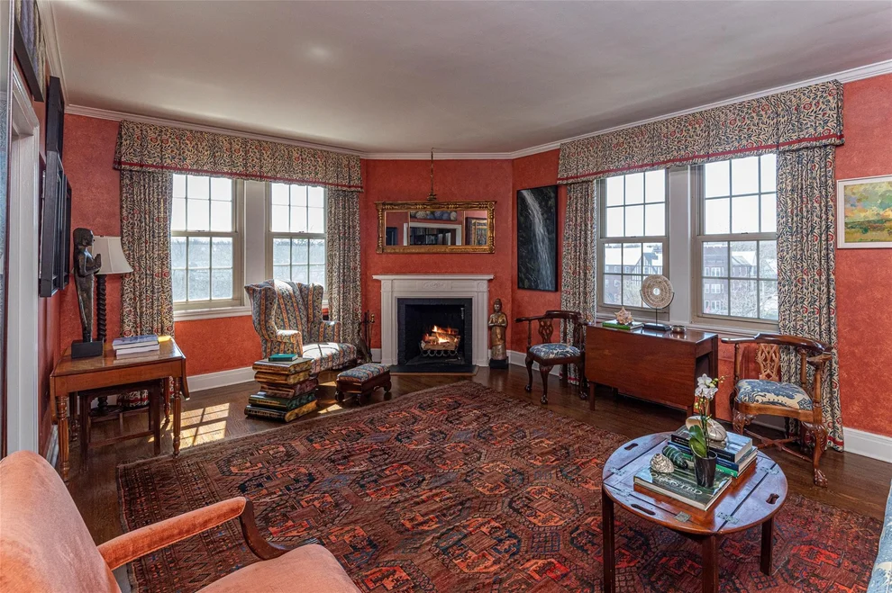 Unit for sale at 9 Tanglewylde Avenue, Eastchester, NY 10708