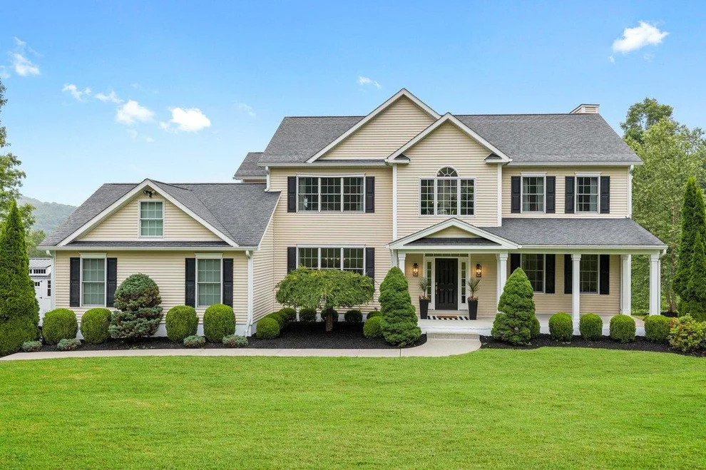 Unit for sale at 176 Old Peckslip Road, East Fishkill, NY 12531
