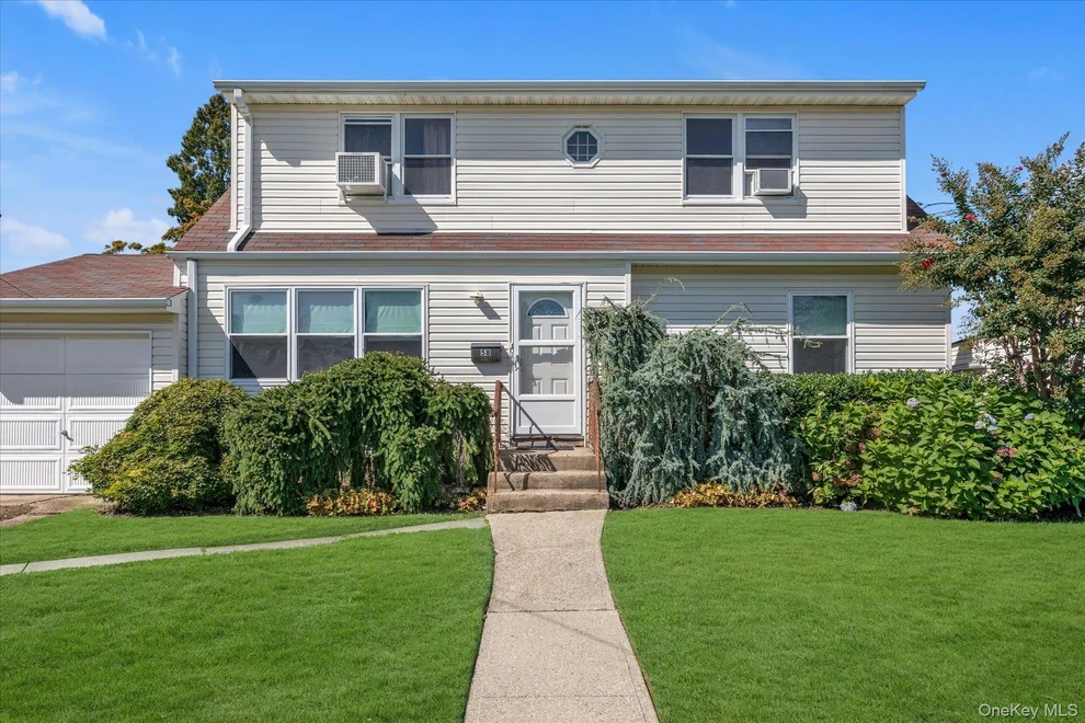 Unit for sale at 58 Elm Street, Oyster Bay, NY 11801