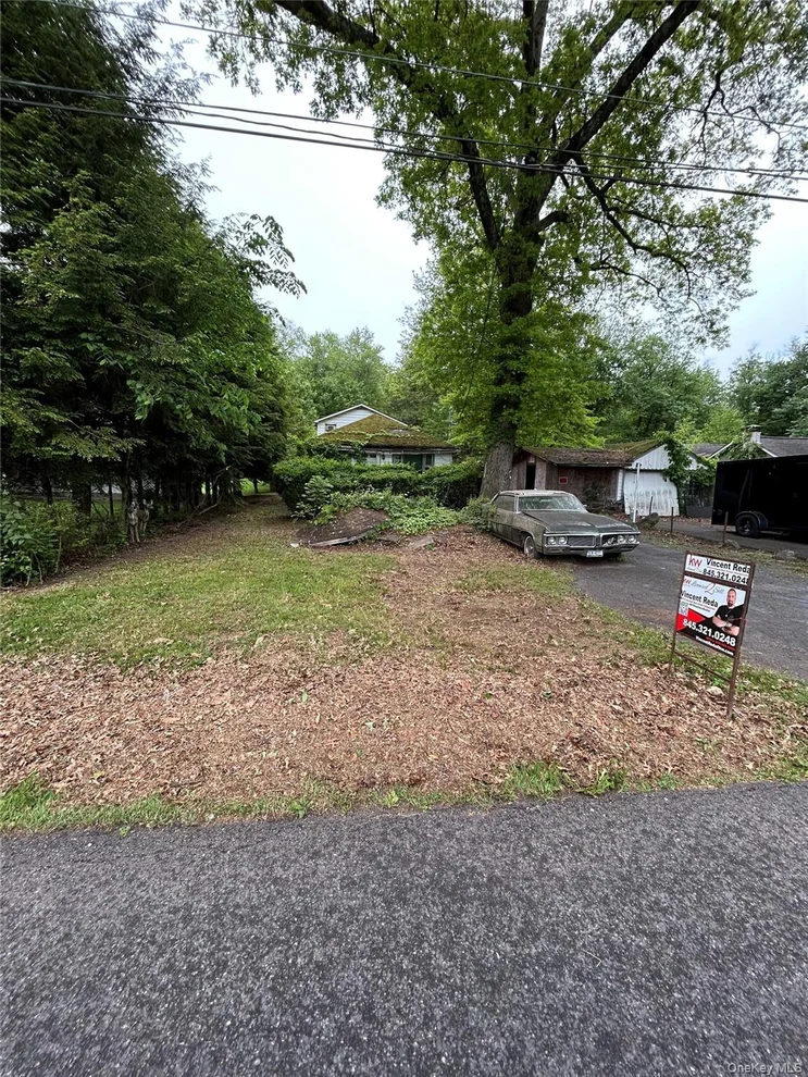 Unit for sale at 153 Glenerie Boulevard, Saugerties, NY 12477