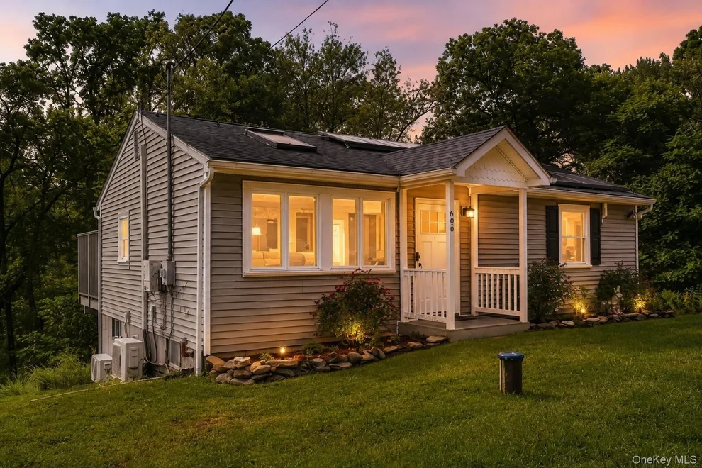 Unit for sale at 692 Mount Airy Road, New Windsor, NY 12553