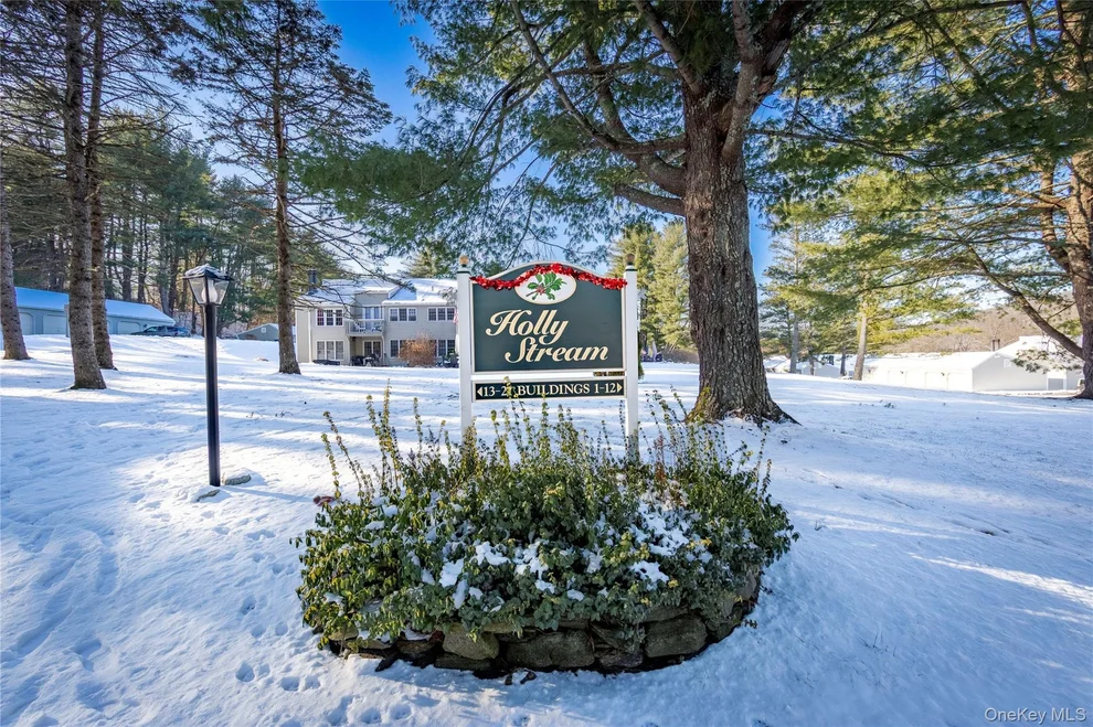 Unit for sale at 502 Holly Stream Court, Southeast, NY 10509