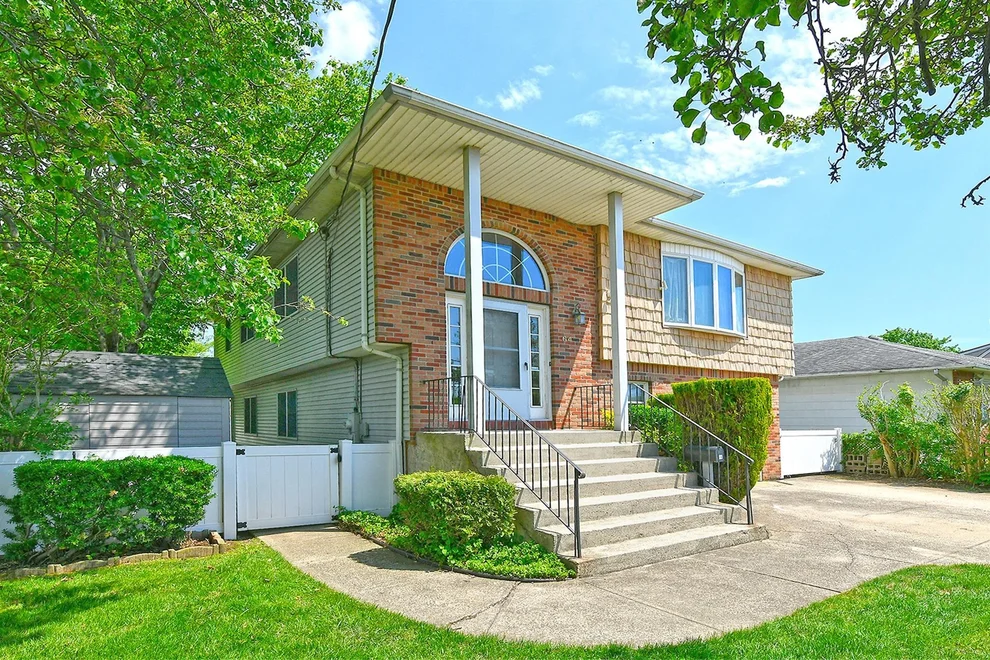 Unit for sale at 64 S Nassau Street, Oyster Bay, NY 11714