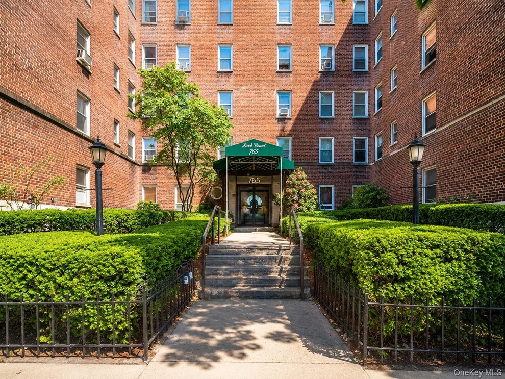 Unit for sale at 765 Bronx River Rd, Yonkers, NY 10708