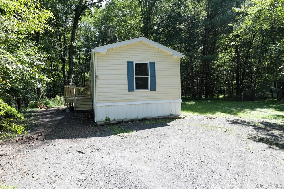 Photo of 130 Timberwall Road, Saugerties, NY 12477
