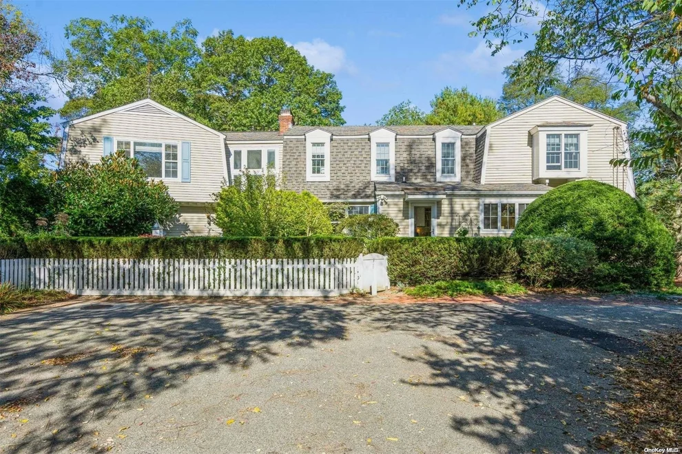 Unit for sale at 5 Pheasant Lane, Southampton, NY 11960