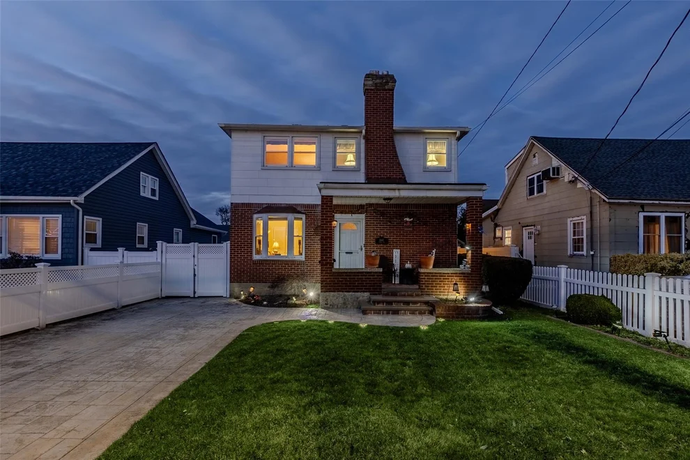 Unit for sale at 3065 Lowell Avenue, Hempstead, NY 11793