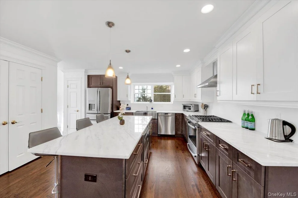 Unit for sale at 46 Columbus Avenue, Mount Pleasant, NY 10595