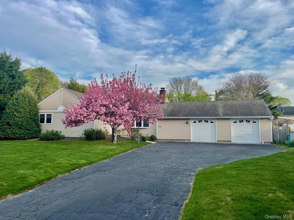 Unit for sale at 330 Scudder Avenue, Huntington, NY 11768